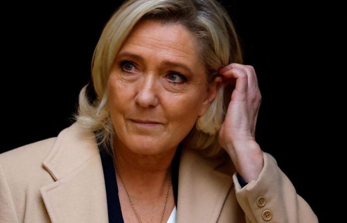 Los funcionarios no pagan si Francia no tiene presupuesto: Marine Le Pen acusa al ejecutivo de “información falsa”