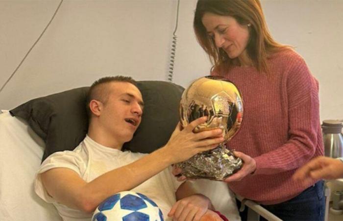 Un gesto excepcional: Luka Modric envía su Balón de Oro a un joven croata tras una grave lesión