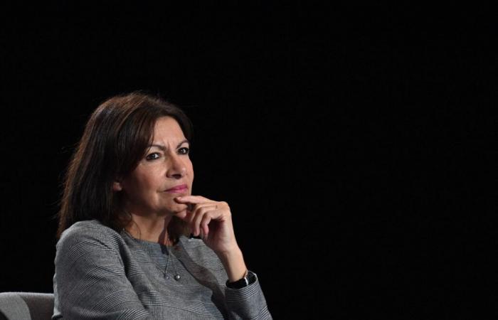 “Adiós”, “su historial es una carga”… La oposición exulta tras el anuncio de la salida de Anne Hidalgo del ayuntamiento de París