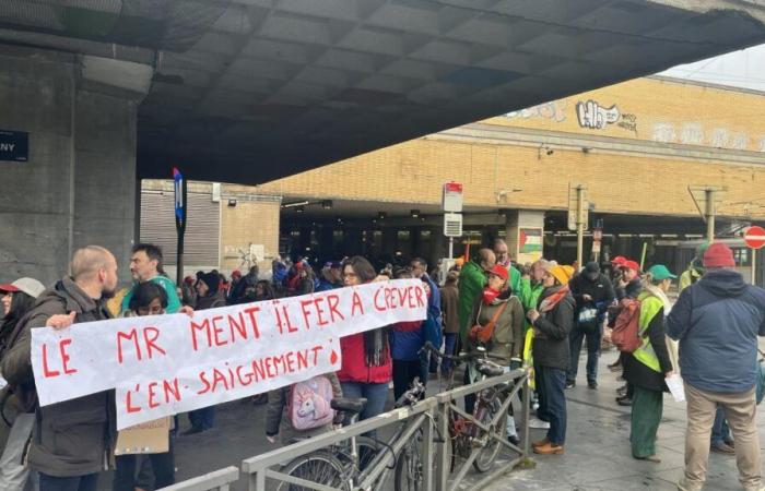 Profesores en huelga este martes: “En seis meses, Glatigny ha alienado a todos” (fotos)