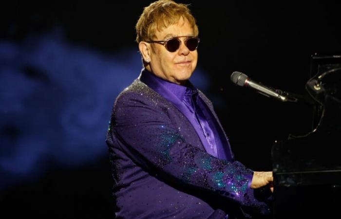 Elton John se ve obligado a posponer el proyecto del álbum debido a una infección ocular