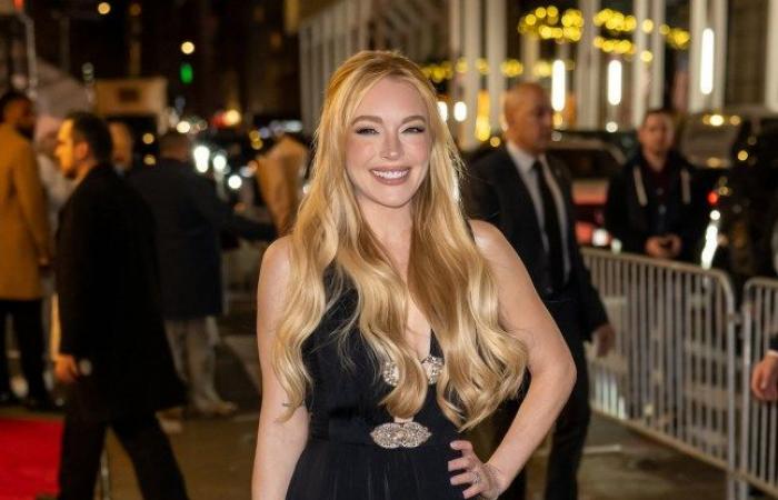 El rostro de Lindsay Lohan tiene a Internet obsesionado, pero los fanáticos temen una tendencia siniestra