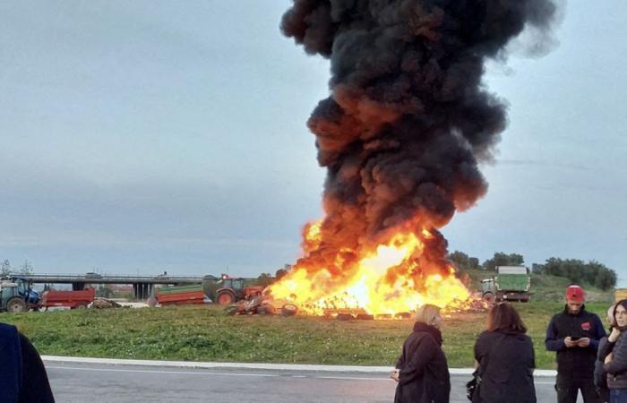 Grandes atascos y varias carreteras cortadas en Perpiñán