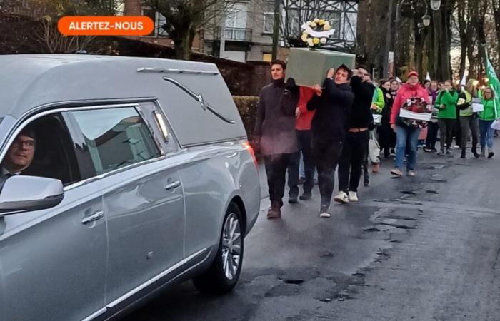 Huelga de docentes: “un cortejo fúnebre para enterrar la educación cualificada” organizado en Nivelles