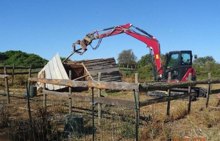 Una construcción ilegal destruida en Poussan.