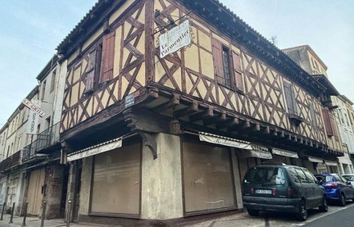 “Devuélvelo a la vida”: okupado, se comprará el edificio más antiguo de Villeneuve-sur-Lot