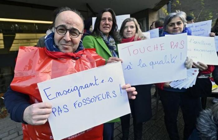 Profesores en huelga este martes: “En seis meses, Glatigny ha alienado a todos” (fotos)