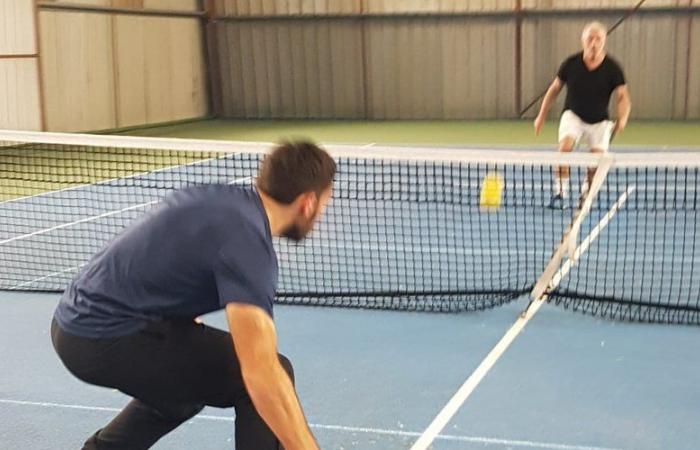 El Club de Tenis de Vicois apuesta por el pickleball, un deporte innovador y en auge