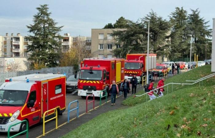 cinco niños y cuatro adultos hospitalizados