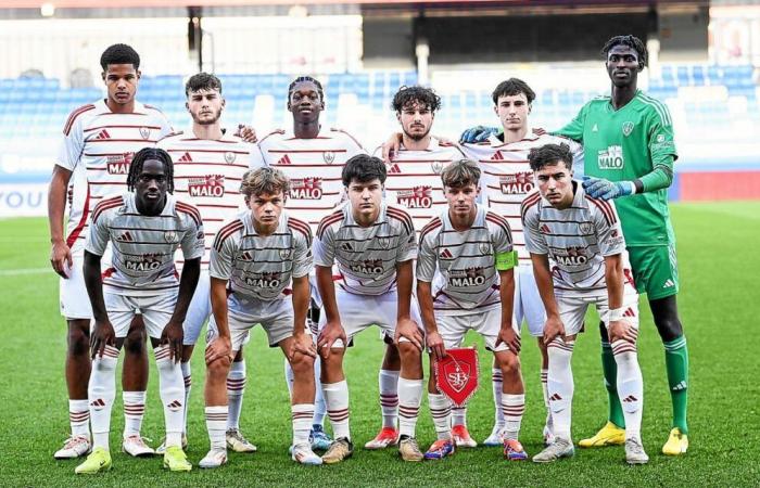 “Lo recordarán toda la vida”, los jóvenes del Stade Brestois descubren la Masia para enfrentarse al FC Barcelona [Vidéo]