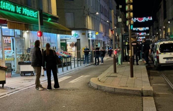 Saint-Étienne. Policía municipal mata a un hombre armado y amenazador en el centro de la ciudad