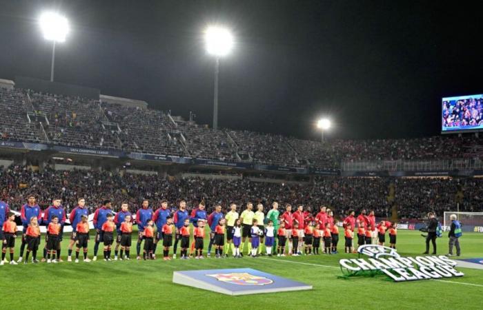 rebelado contra su afición, el Barça cierra su kop