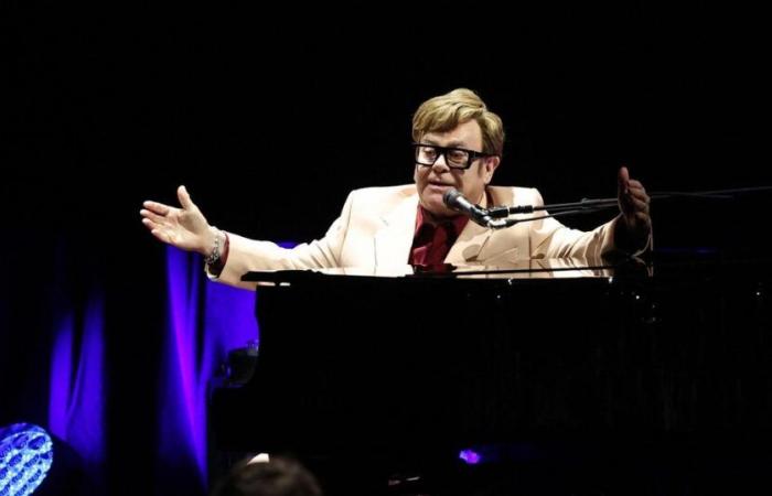 Elton John detiene la producción de su nuevo álbum debido a una infección ocular