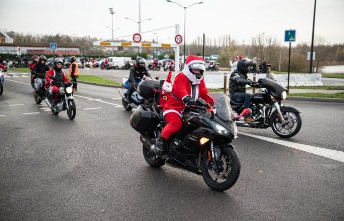 Sena y Marne: tercera edición. ¡Con el Road Trip de Navidad, los ciclistas recorren la región para llevar un poco de alegría a los niños enfermos!