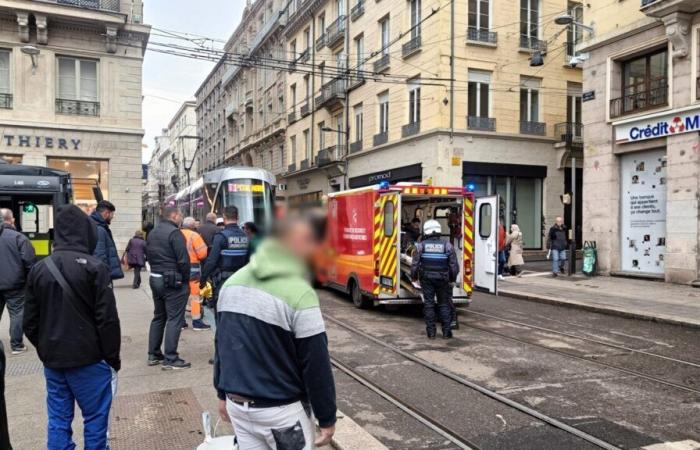 Saint-Étienne. La policía mata a un hombre que empuñaba un cuchillo y que sembraba el pánico en la ciudad