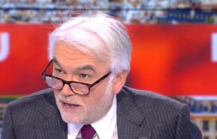 Pascal Praud indignado por los comentarios realizados en “C politique” sobre France 5