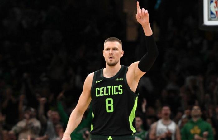 Los Celtics celebran el regreso de Kristaps Porzingis con una victoria dominante