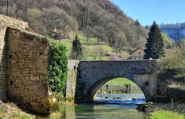 Estos dos “pueblos más bellos de Francia” se encuentran cerca de las estaciones de esquí del Jura