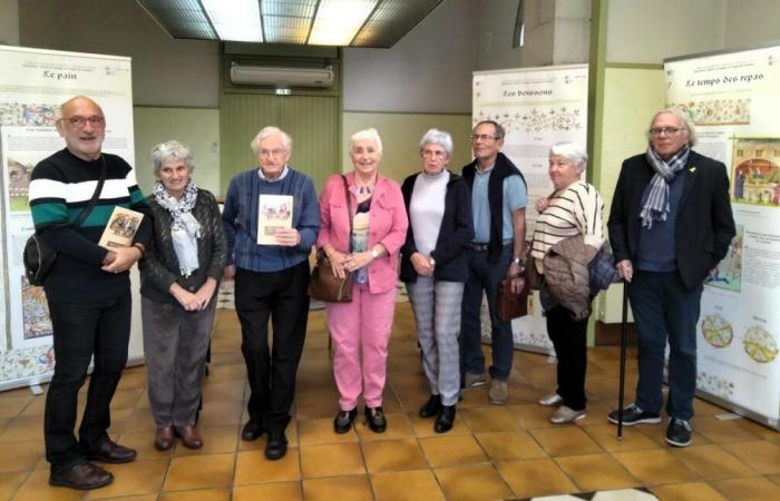 Navarrenx: el público descubre el libro “Beber y comer en la época de las bastidas”