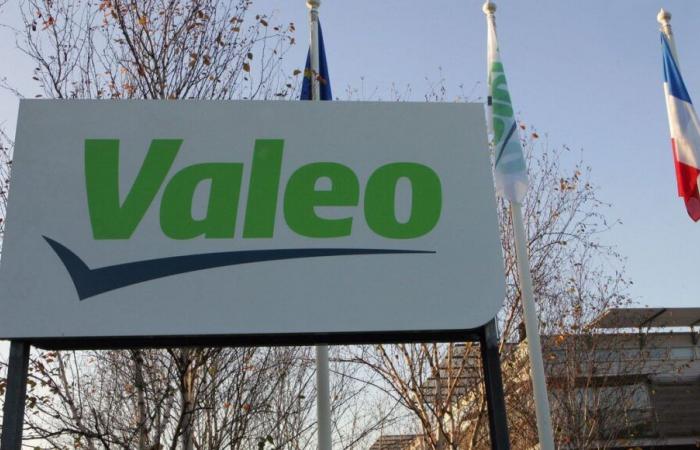 El proveedor de automoción Valeo eliminará casi 900 puestos de trabajo en Francia