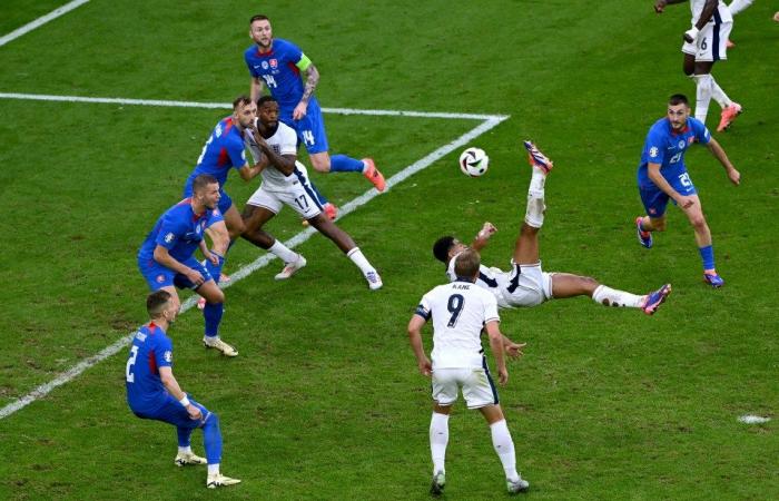 Una exhibición increíble muestra la patada desde arriba de Jude Bellingham para Inglaterra y el héroe olímpico del equipo GB ganando el oro.