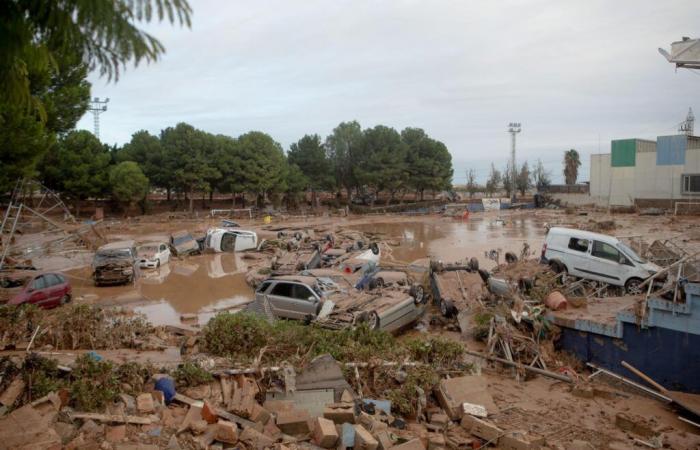 El impacto de los desastres climáticos en el trabajo.