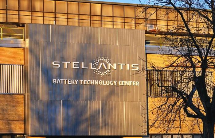 Stellantis anuncia una dramática reducción de la producción