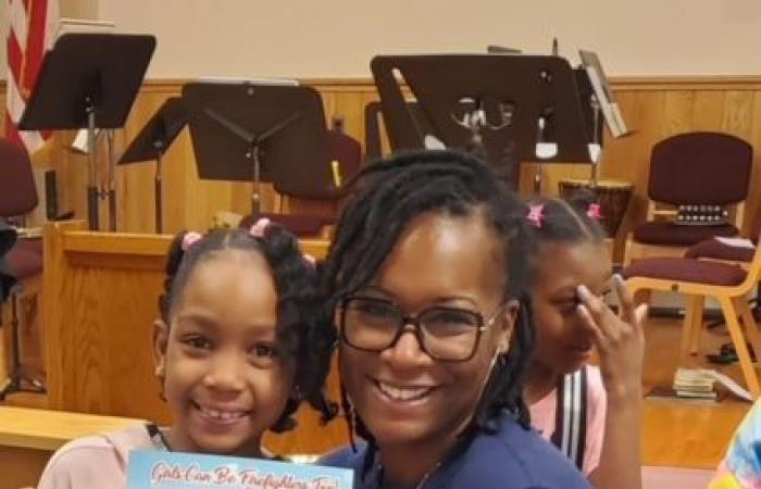 Un bombero de Pensilvania inspira a las niñas con un nuevo libro para niños