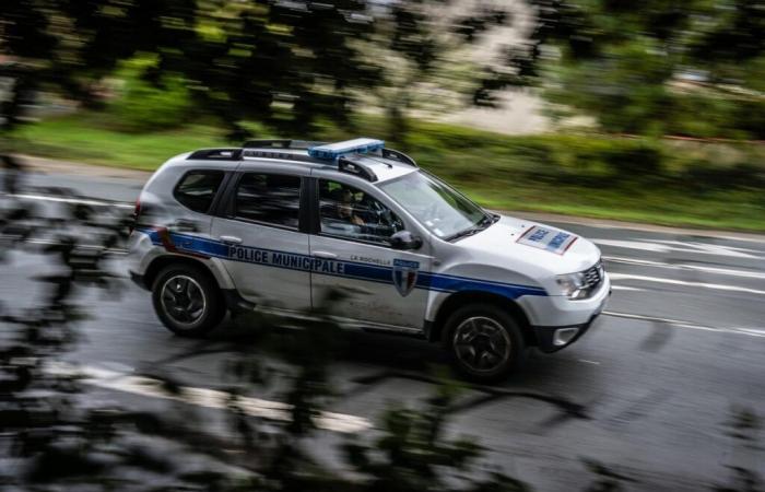 La Justicia convoca a un municipio de Gironda a identificar el coche de su policía municipal