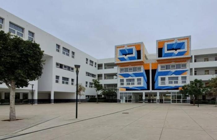 Escuela secundaria Louis Massignon en Bouskoura: padres enojados