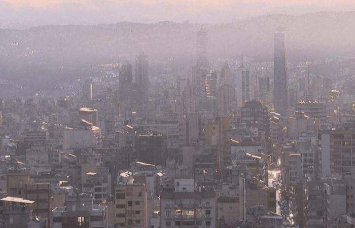 Entra en vigor la tregua en el Líbano.