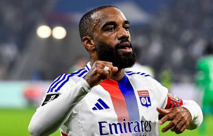 Alexandre Lacazette revela por qué nunca fichó por el OM ni por el PSG