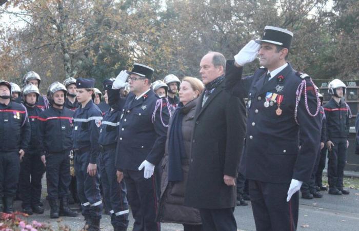 Los bomberos de Biganos intervienen al 80% para rescatar personas.