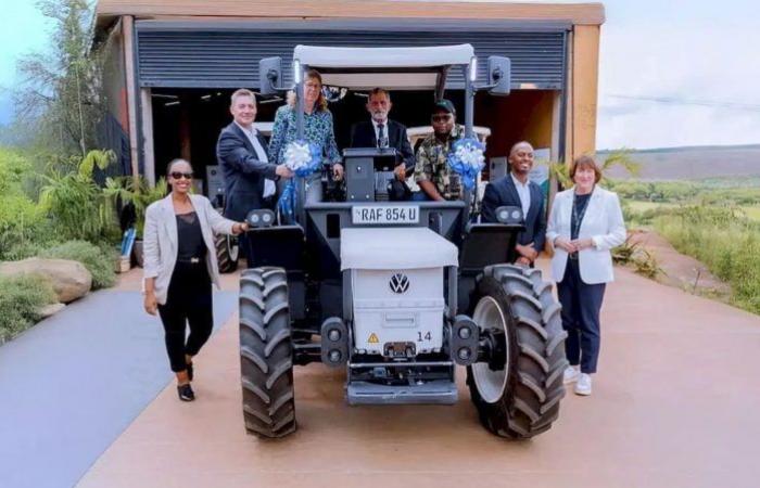 En dificultades con los coches, Volkswagen ha imaginado un tractor eléctrico