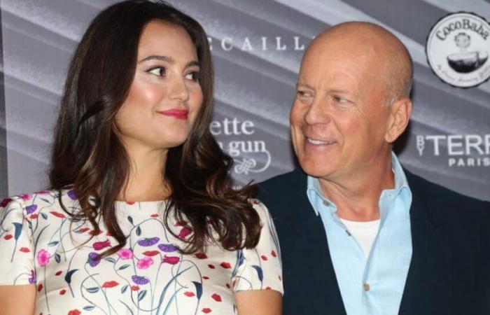 Sin Bruce Willis, su esposa Emma Heming y sus dos hijas viajan a París