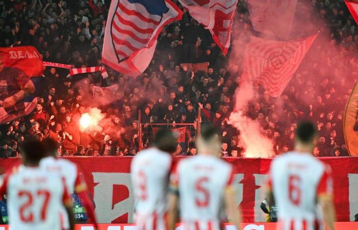 Gol tardío del PSV contra diez del Shakhtar (1-2) • Gakpo marca contra el Madrid