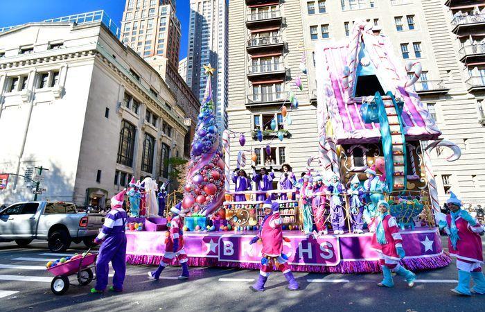 Desfile 101 del Día de Acción de Gracias de Macy’s: hora de inicio y disfraces