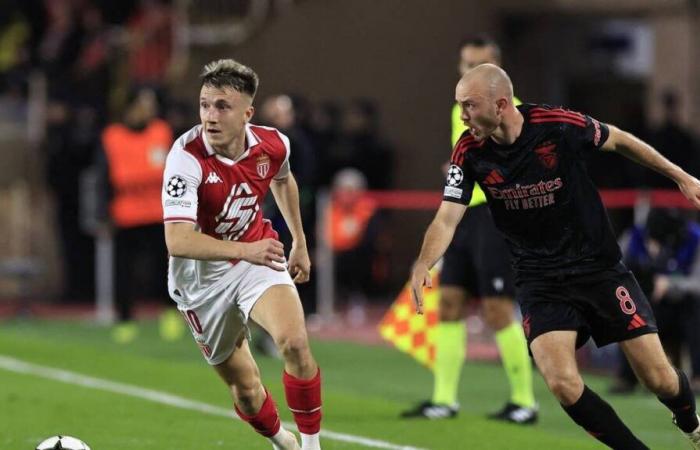 Benfica. El ucraniano Anatoliy Trubin no estrechó la mano del ruso Aleksandr Golovin