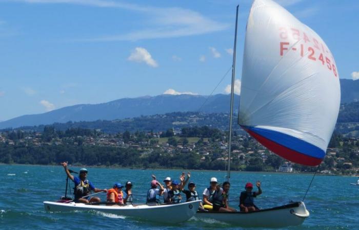 Una canoa polinesia para los niños del IME Challes