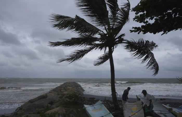 Tormenta deja 12 muertos y más de 300.000 afectados en Sri Lanka