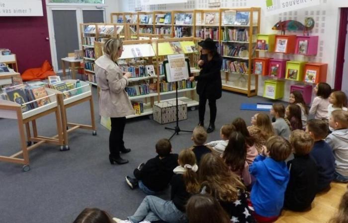 May-sur-Èvre. Libros: estudiantes invitados a investigar