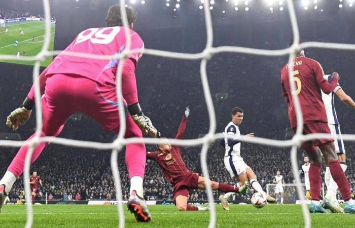 Tottenham-Roma 2-2, goles de Son, Ndicka, Johnson y Hummels