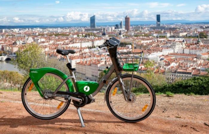 El nuevo Vélo’v (verde) eléctrico se desplegará en una sola noche