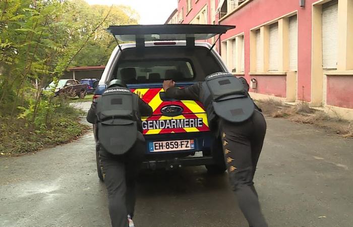 Para jugadores de balonmano, un curso extremo con la policía para aprender a gestionar la presión de los partidos.