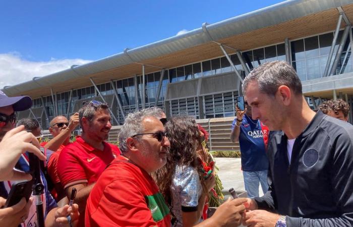 El legendario goleador del PSG Pedro Miguel Pauleta llegó a Reunión