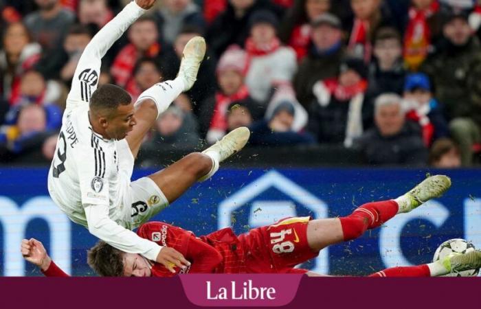 Las redes sociales no perdonaron a Mbappé tras su fallido partido ante el Liverpool (VIDEOS)