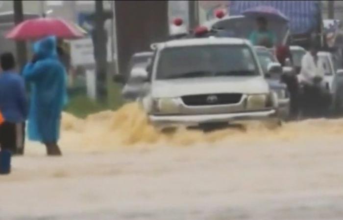 Varias provincias del sur de Tailandia arrasadas por fuertes inundaciones