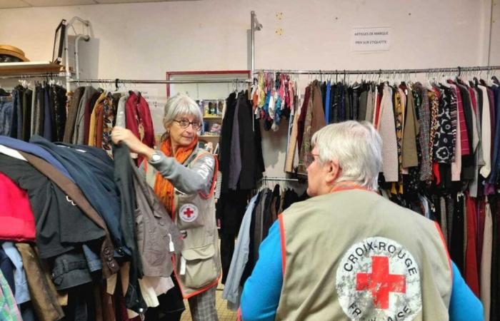 La Cruz Roja de Vendée obligada a retirar todas sus cajas de recogida de ropa