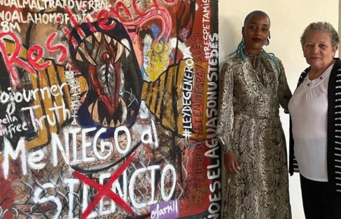 Artistas cubanos denuncian feminicidio y racismo al margen de la Bienal de La Habana