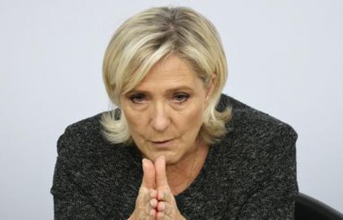 Editorial. Marine Le Pen quiere presionar a Emmanuel Macron para que dimita